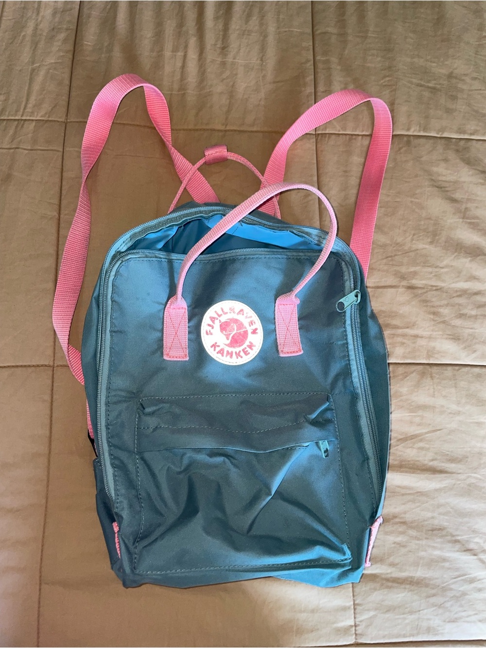 Fjallraven Kånken Mini Backpack in Blue with Pink